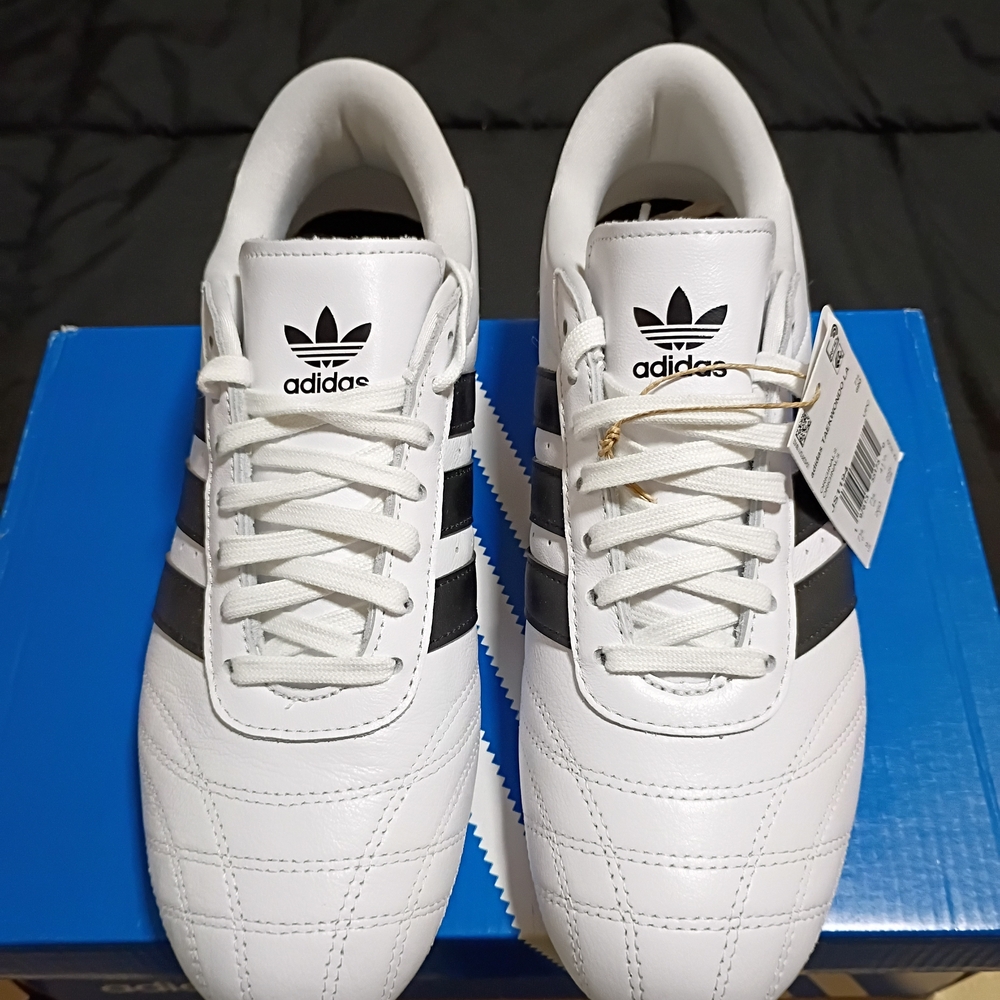 Adidas Classic White Shoes with Black Accents